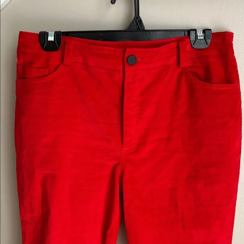 Halogen x Atlantic-Pacific Red Velveteen cropped Kick Flare Pants Women’s size 6